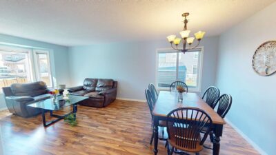 Beautiful House In Panorama Ridge - Potential For 2 More Bedrooms!