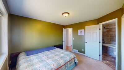 Beautiful House In Panorama Ridge - Potential For 2 More Bedrooms!